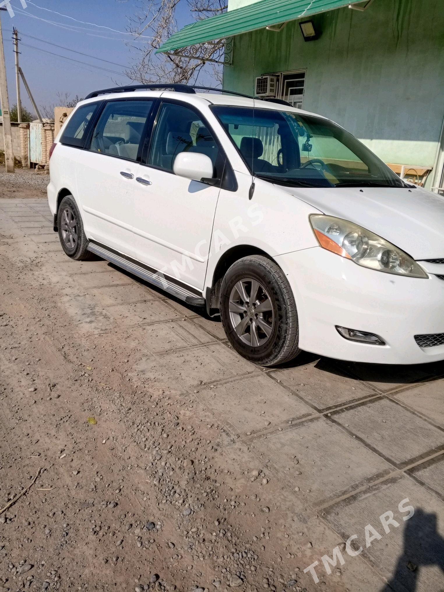 Toyota Sienna 2008 - 190 000 TMT - Kaka - img 3