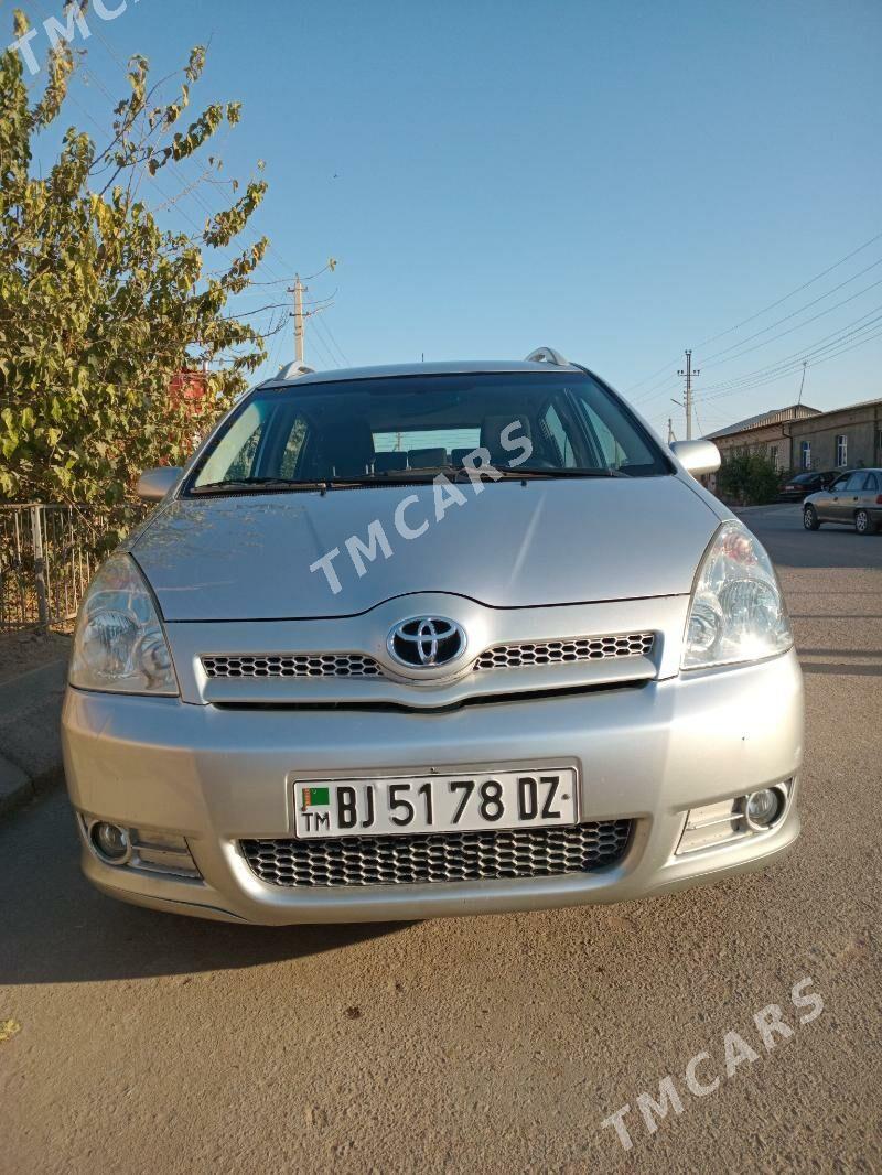 Toyota Corolla Verso 2004 - 120 000 TMT - Daşoguz - img 3