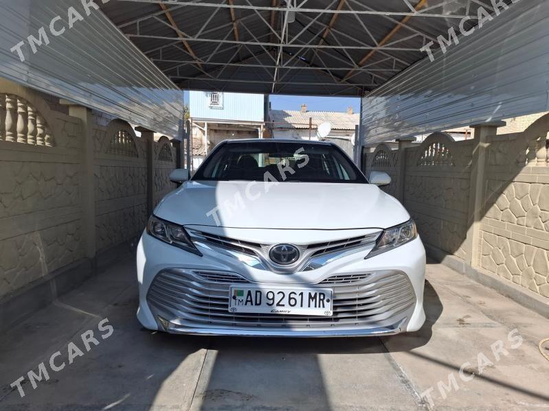 Toyota Camry 2019 - 285 000 TMT - Мары - img 4