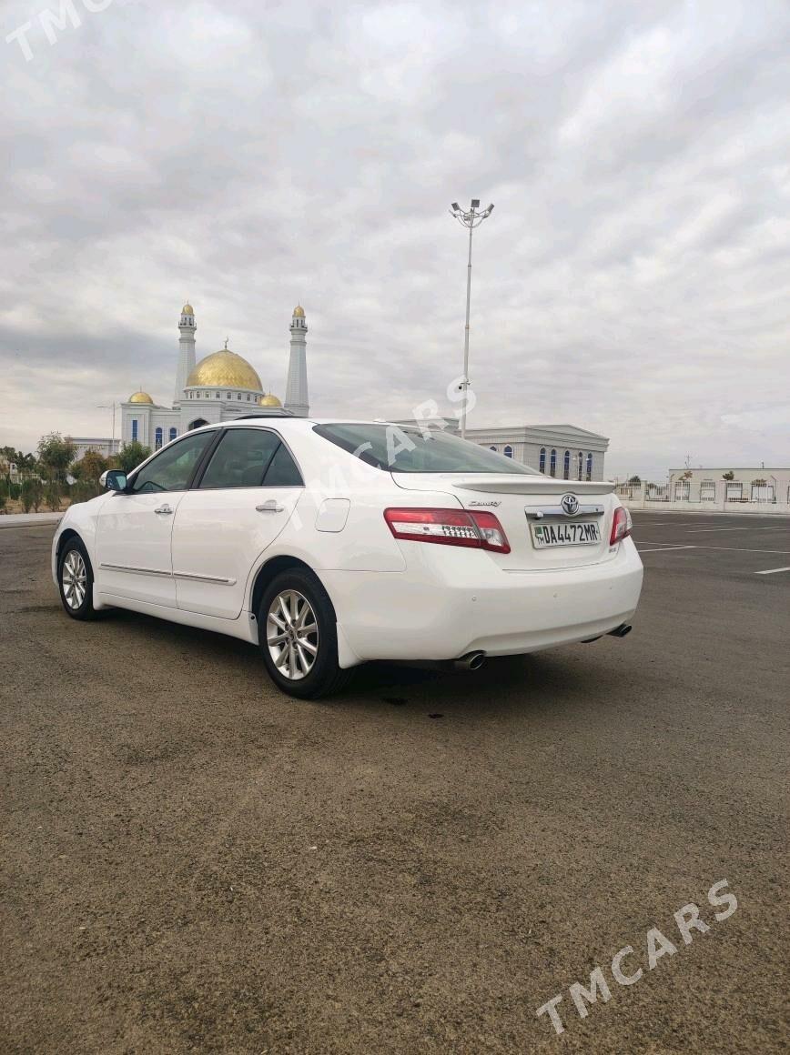 Toyota Camry 2011 - 190 000 TMT - Мары - img 4