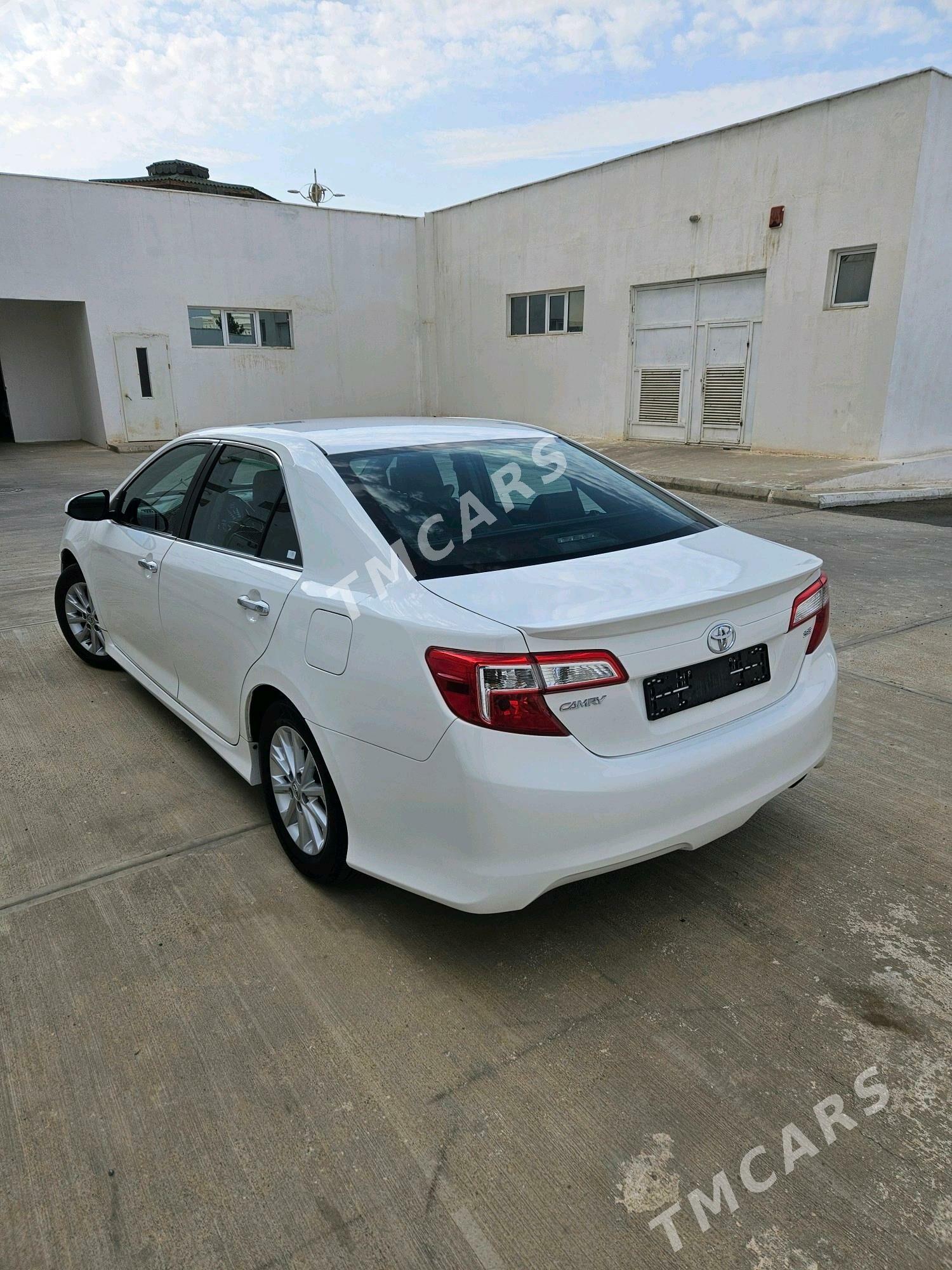 Toyota Camry 2014 - 270 000 TMT - Aşgabat - img 2