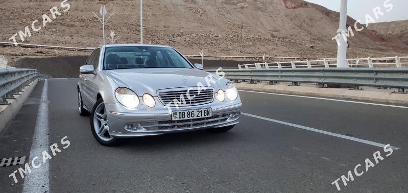 Mercedes-Benz E320 2004 - 170 000 TMT - Balkanabat - img 2