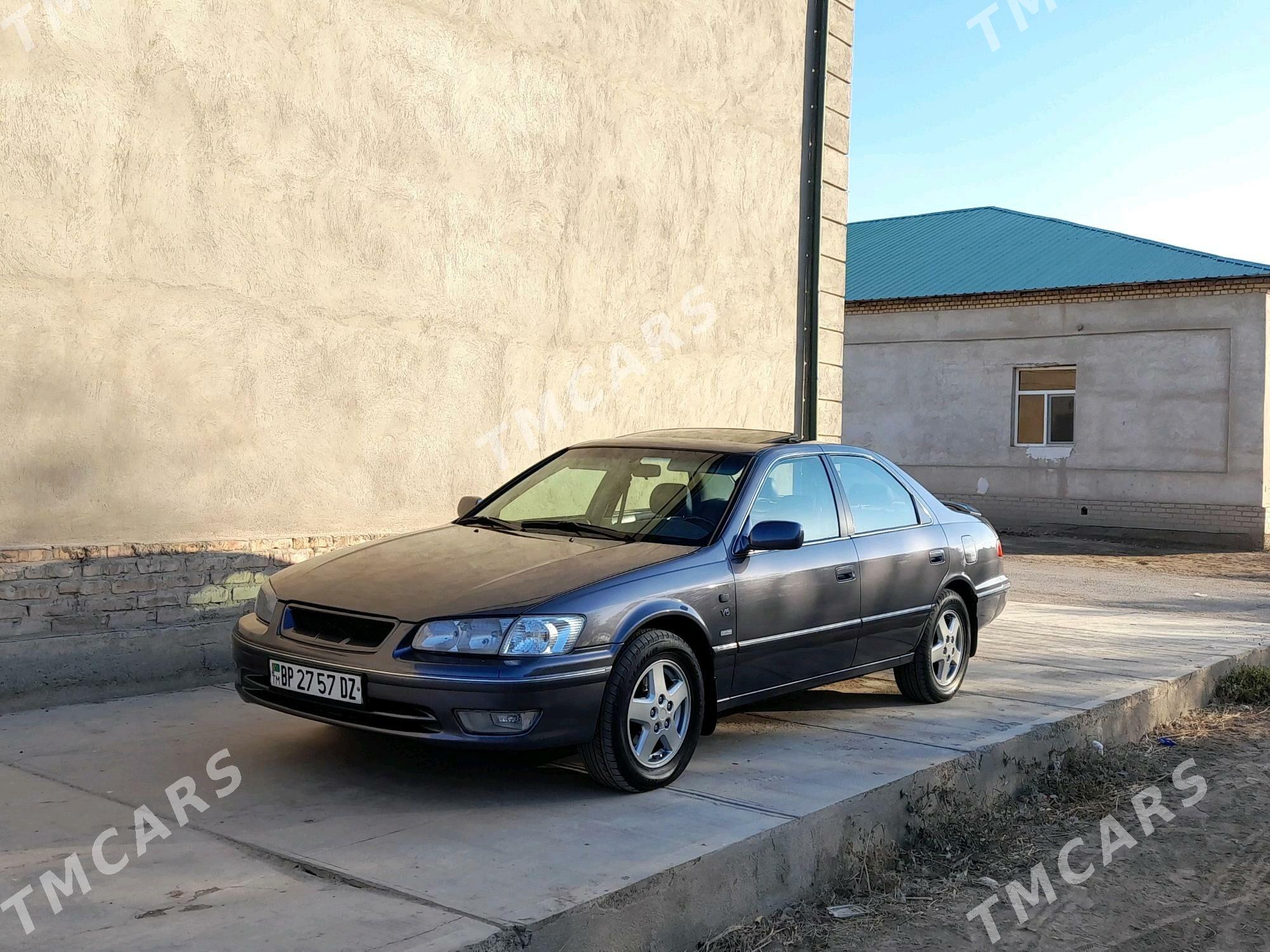 Toyota Camry 2000 - 160 000 TMT - Дашогуз - img 5