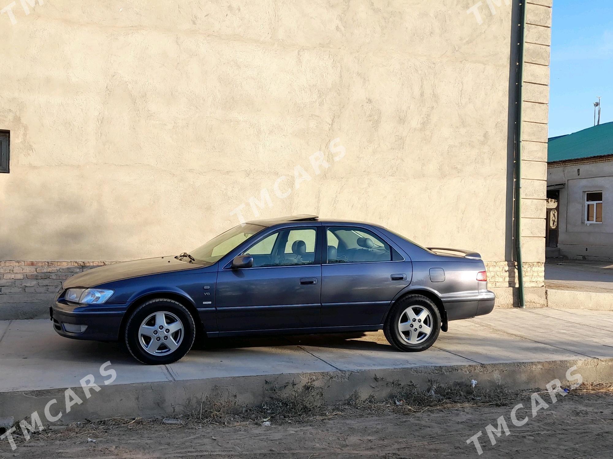 Toyota Camry 2000 - 160 000 TMT - Дашогуз - img 7