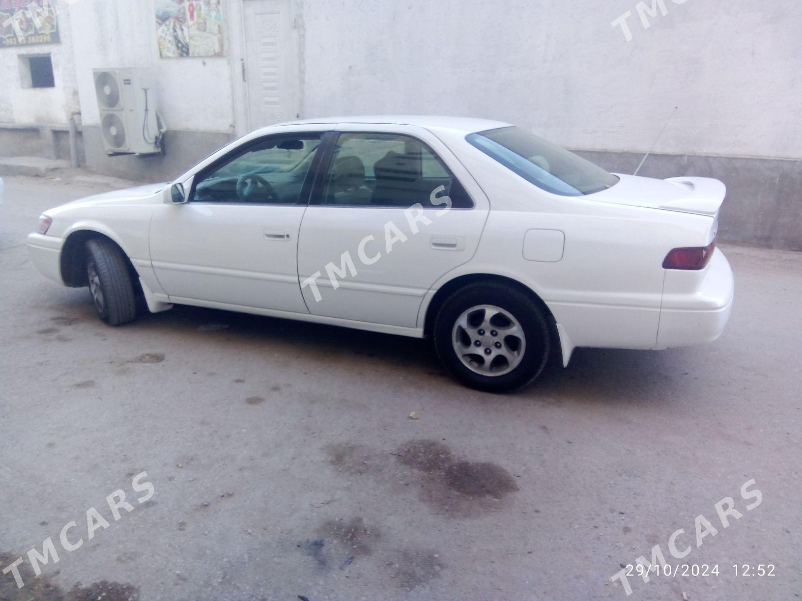 Toyota Camry 1998 - 93 000 TMT - Гумдаг - img 5