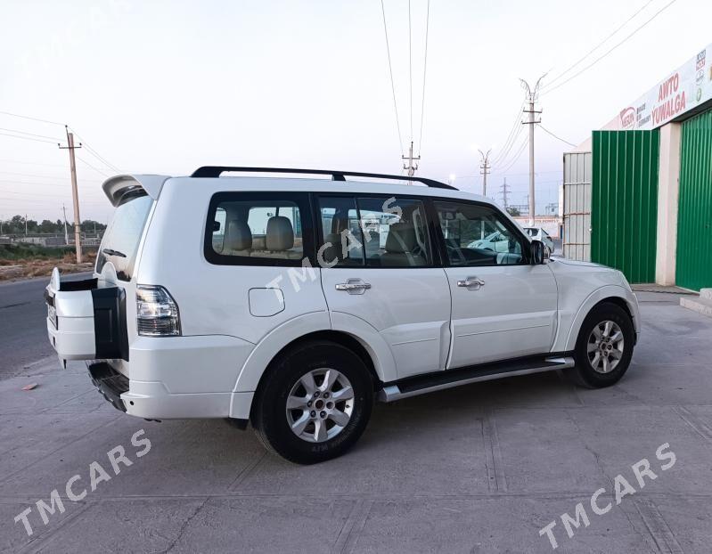 Mitsubishi Pajero 2012 - 240 000 TMT - Мары - img 4