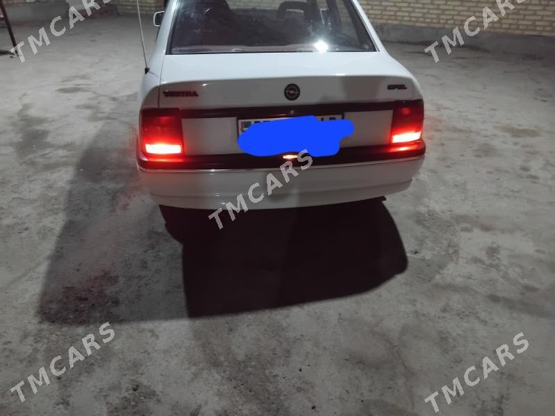 Opel Vectra 1993 - 37 000 TMT - Çärjew - img 2