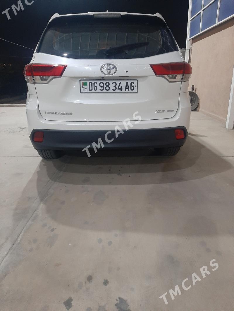 Toyota Highlander 2018 - 485 000 TMT - Ашхабад - img 4