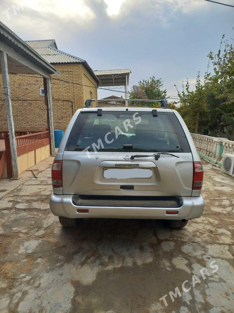 Nissan Pathfinder 2002 - 80 000 TMT - Векильбазар - img 3