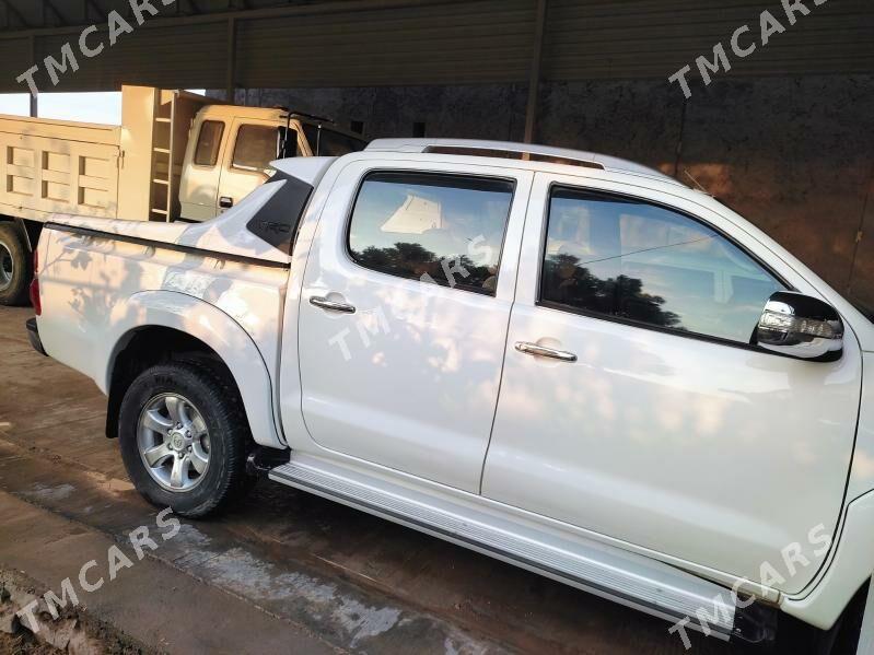 Toyota Hilux 2010 - 296 000 TMT - Койтендаг - img 2