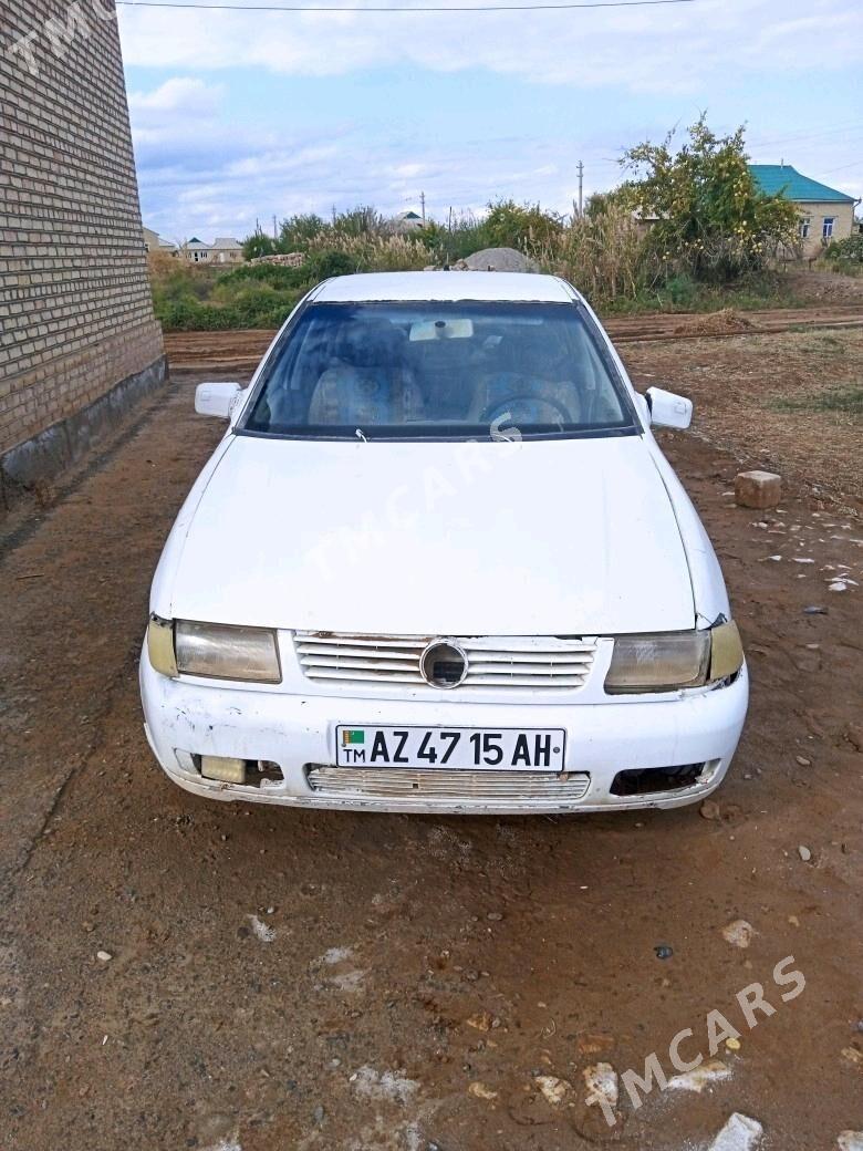 Volkswagen Polo 2001 - 7 000 TMT - Babadaýhan - img 2