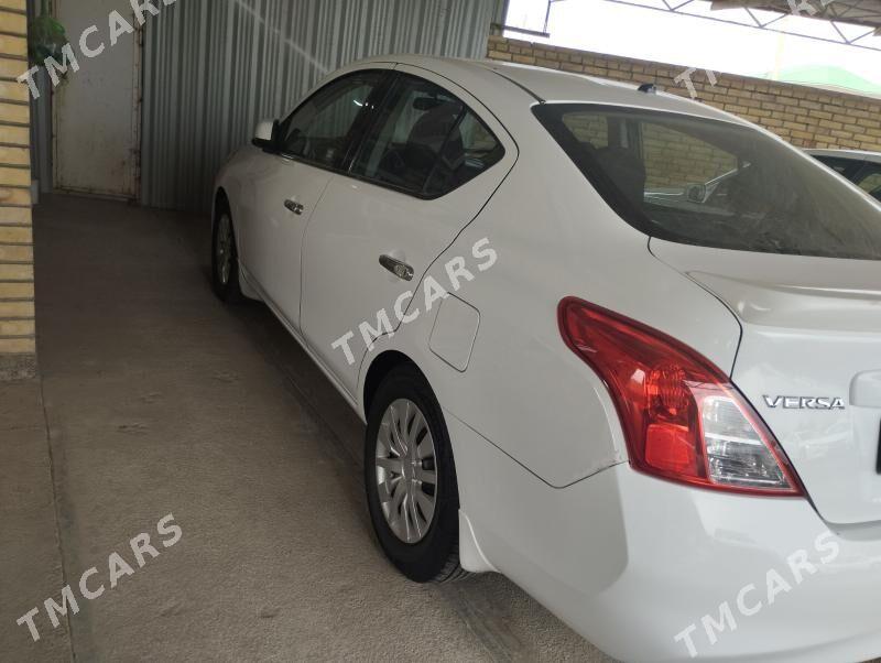 Nissan Versa 2014 - 100 000 TMT - Мары - img 2