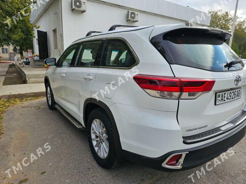 Toyota Highlander 2017 - 415 000 TMT - Ашхабад - img 4