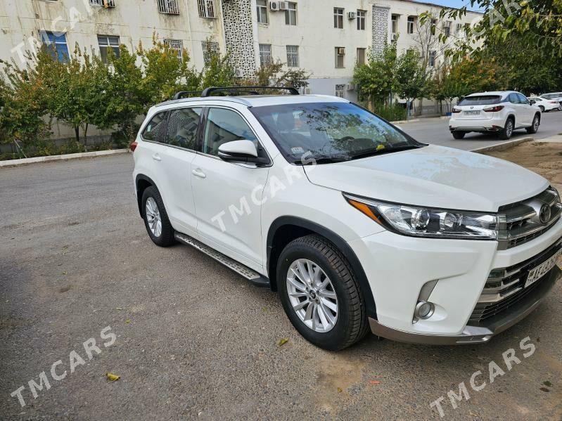 Toyota Highlander 2017 - 415 000 TMT - Ашхабад - img 2