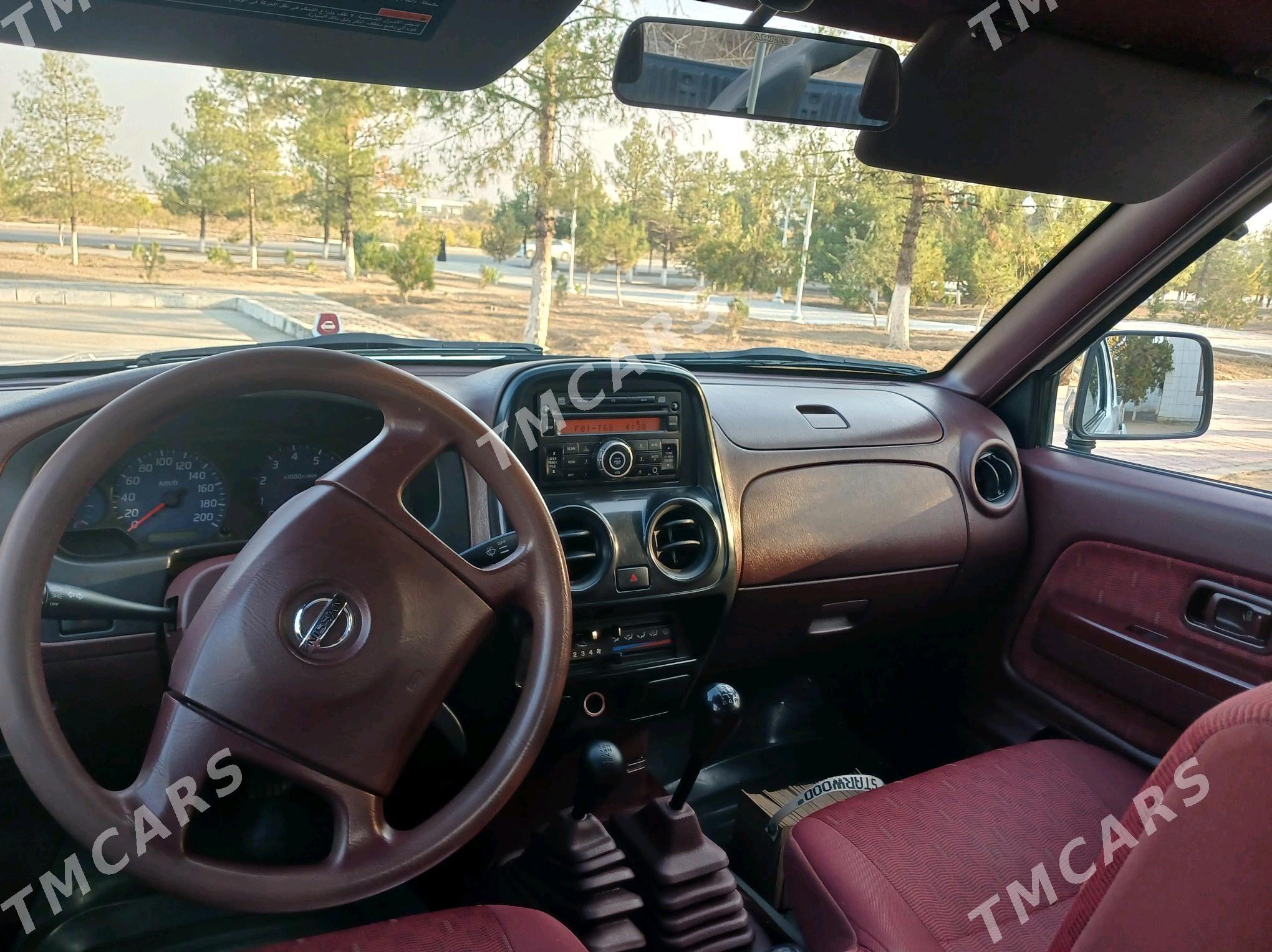 Nissan Navara 2014 - 250 000 TMT - Кëши - img 6