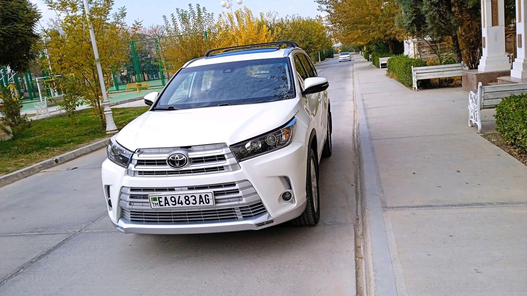 Toyota Highlander 2019 - 465 000 TMT - Aşgabat - img 3