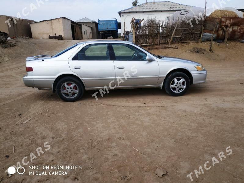 Toyota Camry 2000 - 105 000 TMT - Ýolöten - img 2