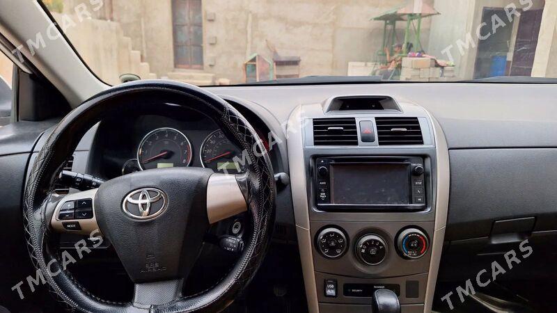 Toyota Corolla 2013 - 150 000 TMT - Balkanabat - img 2