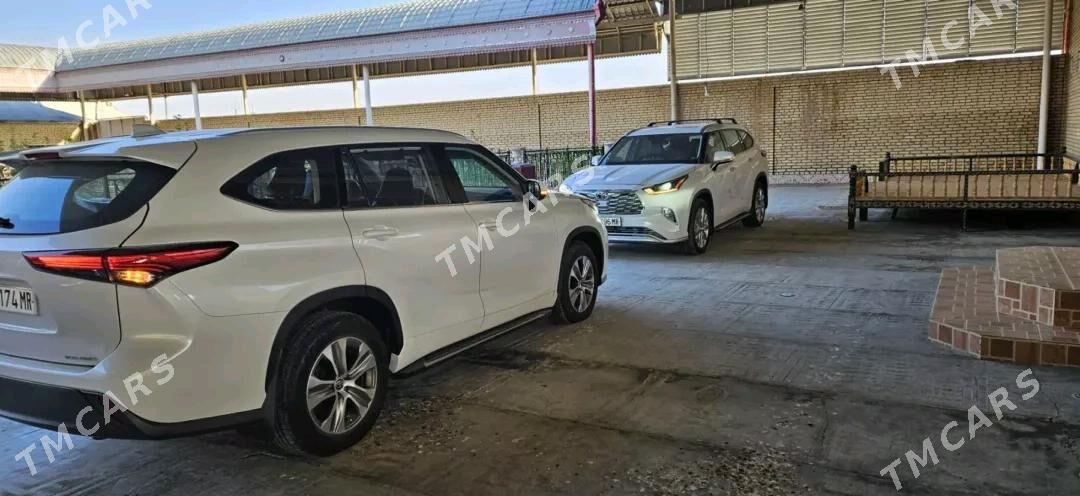 Toyota Highlander 2022 - 463 000 TMT - Мары - img 10