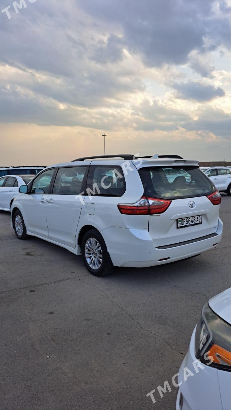 Toyota Sienna 2020 - 465 000 TMT - Ашхабад - img 3