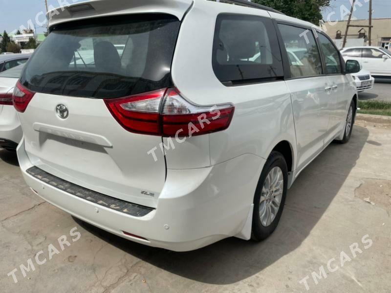 Toyota Sienna 2017 - 390 000 TMT - Мары - img 3