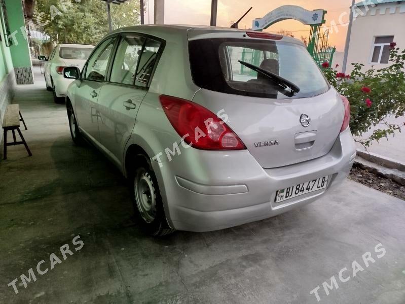 Nissan Versa 2011 - 87 000 TMT - Туркменабат - img 3