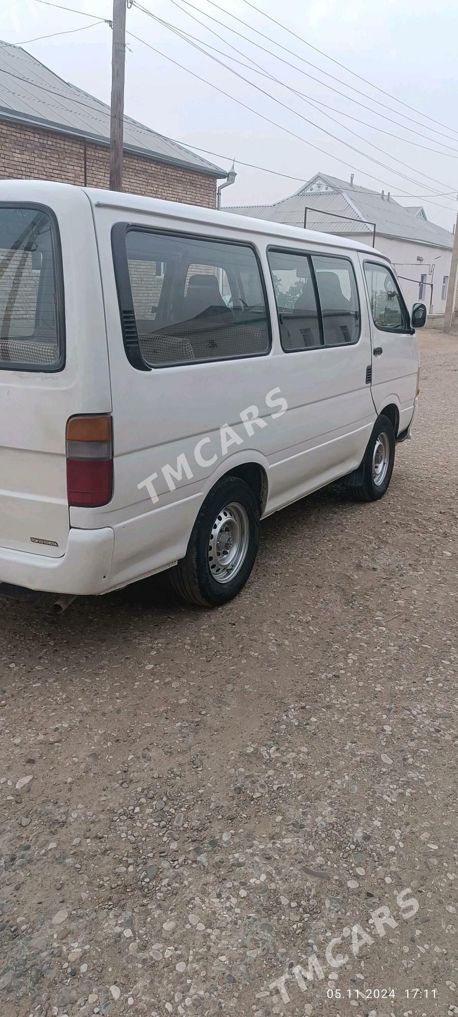 Toyota Hiace 1990 - 70 000 TMT - Тагтабазар - img 3