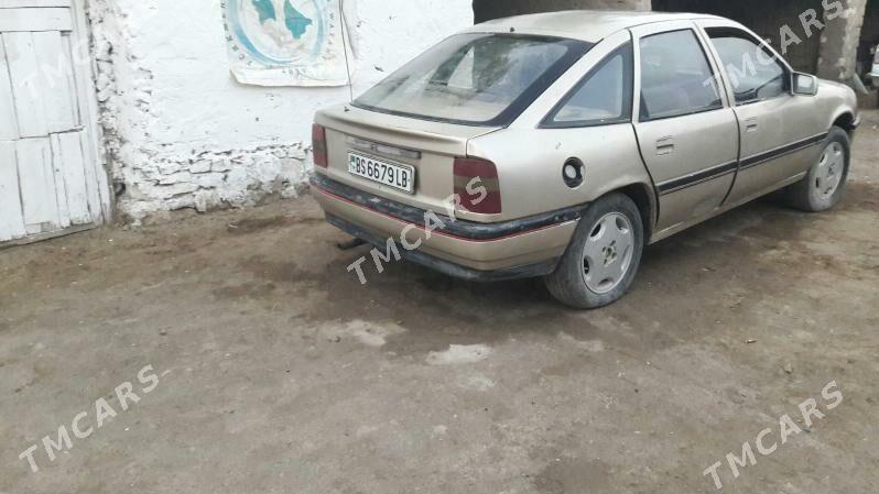 Opel Vectra 1992 - 20 000 TMT - Койтендаг - img 2