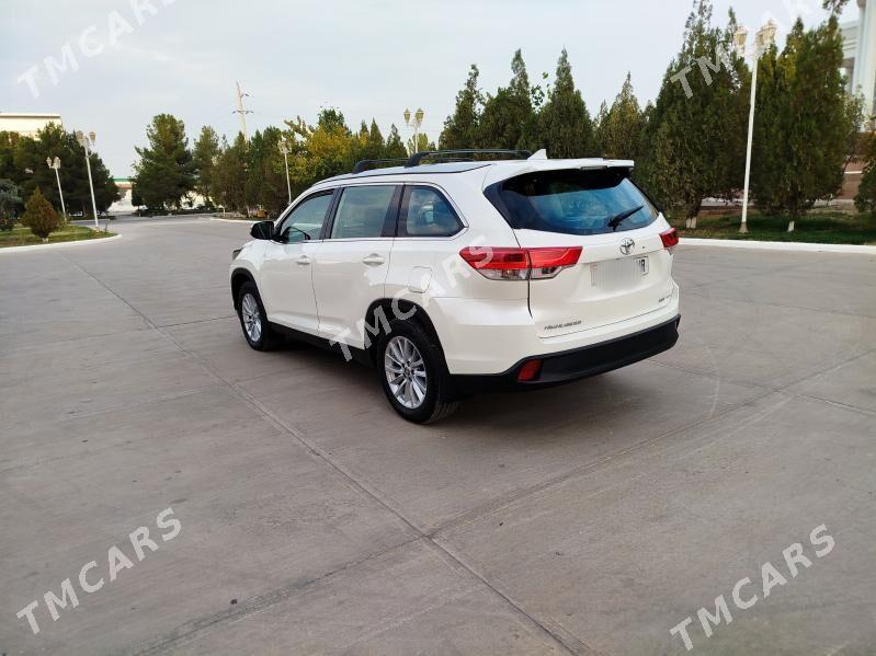 Toyota Highlander 2019 - 380 000 TMT - Мары - img 3