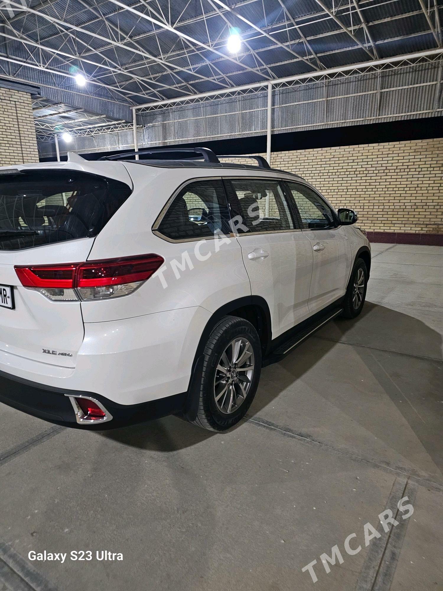 Toyota Highlander 2019 - 500 000 TMT - Мары - img 5