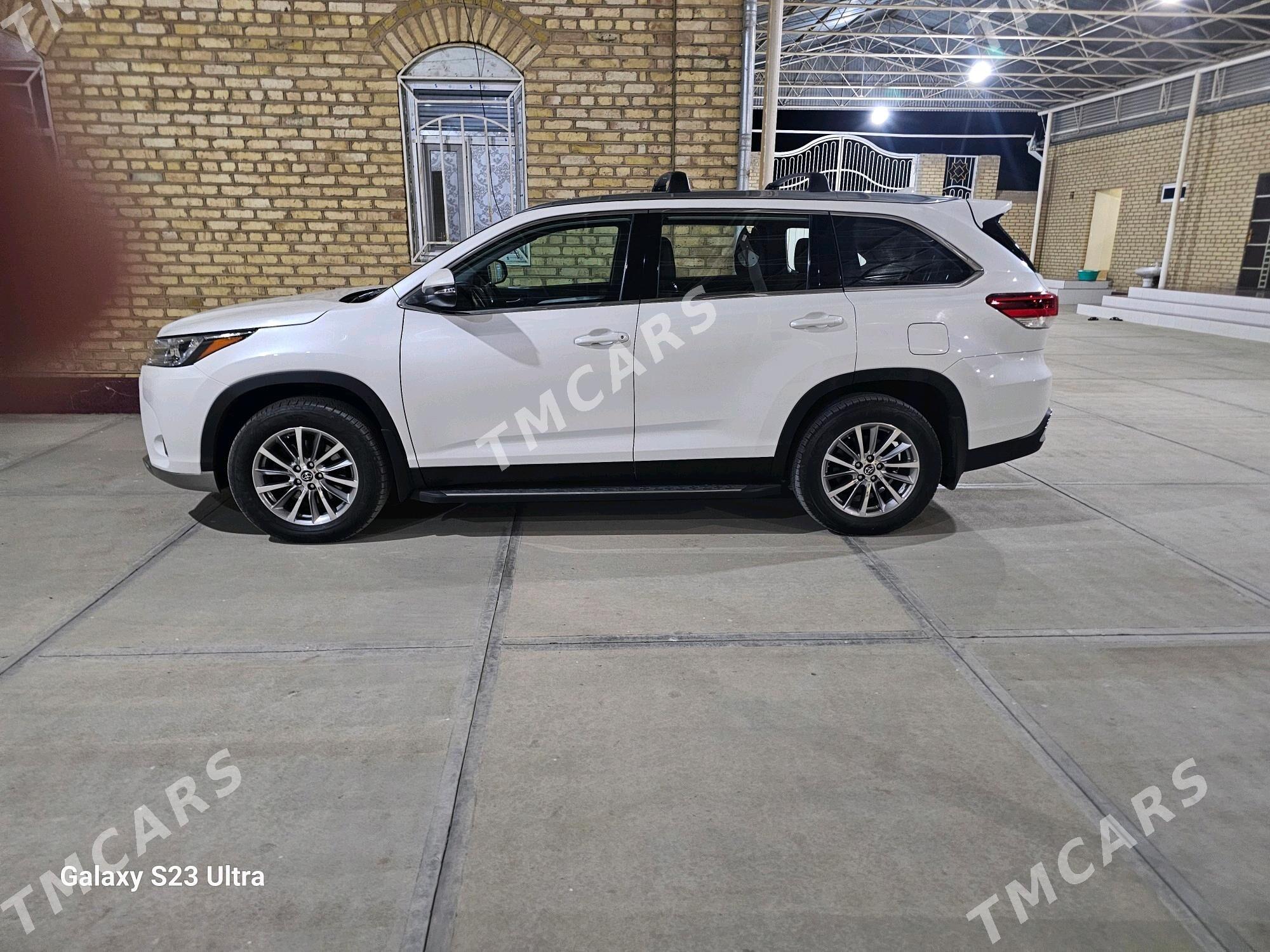 Toyota Highlander 2019 - 500 000 TMT - Мары - img 7