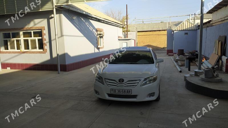 Toyota Camry 2010 - 175 000 TMT - Теджен - img 5