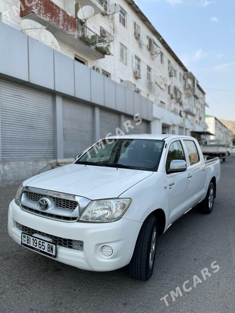 Toyota Hilux 2011 - 210 000 TMT - Türkmenbaşy - img 3