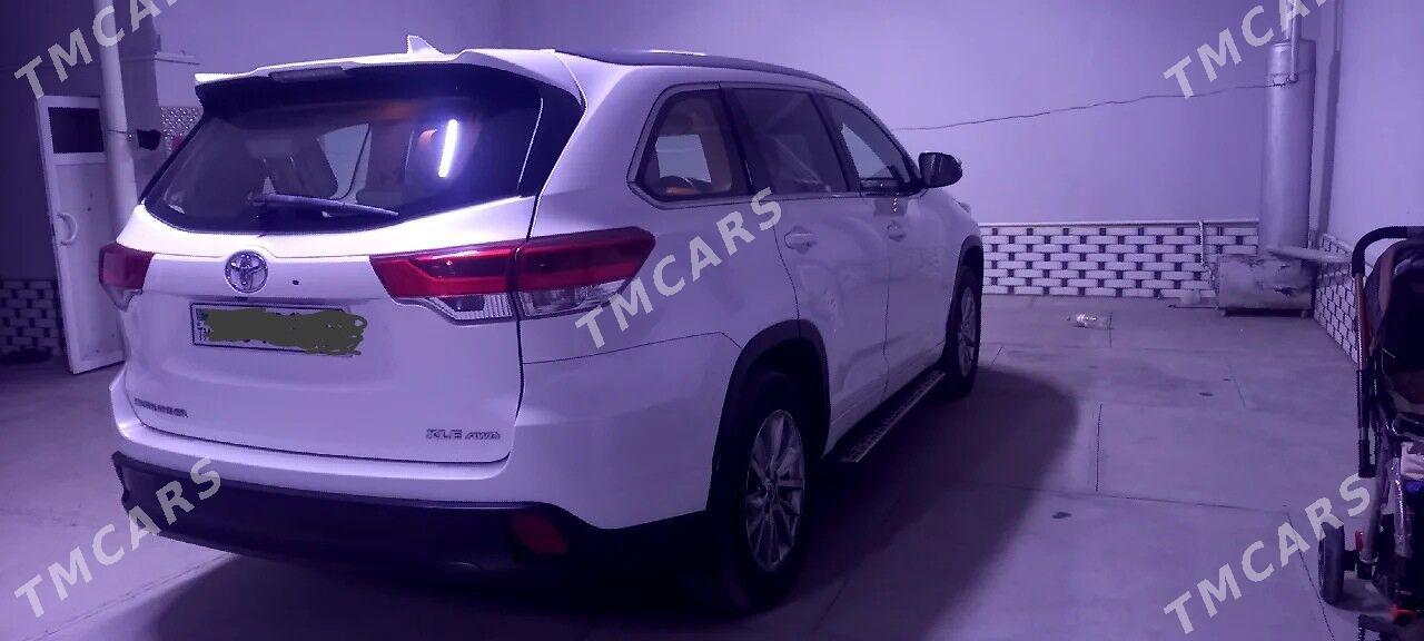 Toyota Highlander 2019 - 395 000 TMT - Çärjew - img 3