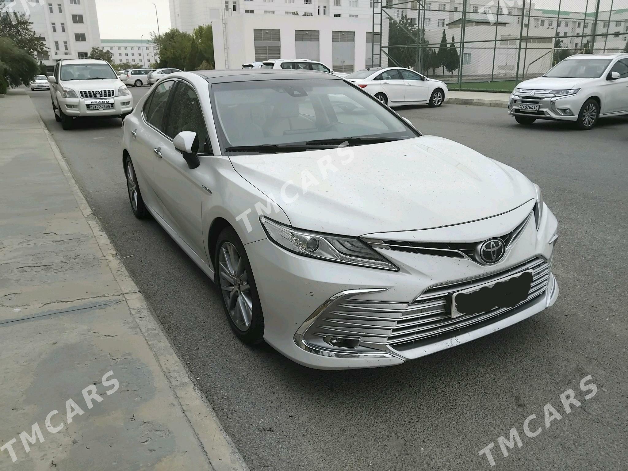 Toyota Camry 2022 - 530 000 TMT - Гуртли - img 2