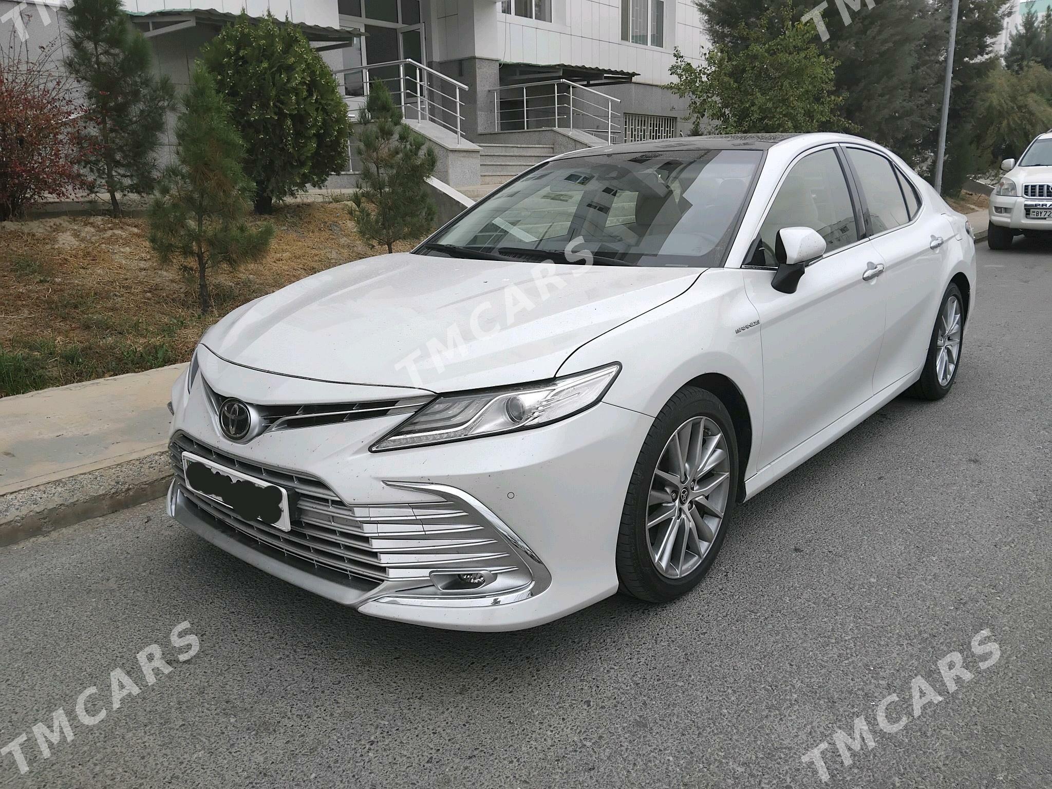 Toyota Camry 2022 - 530 000 TMT - Гуртли - img 3