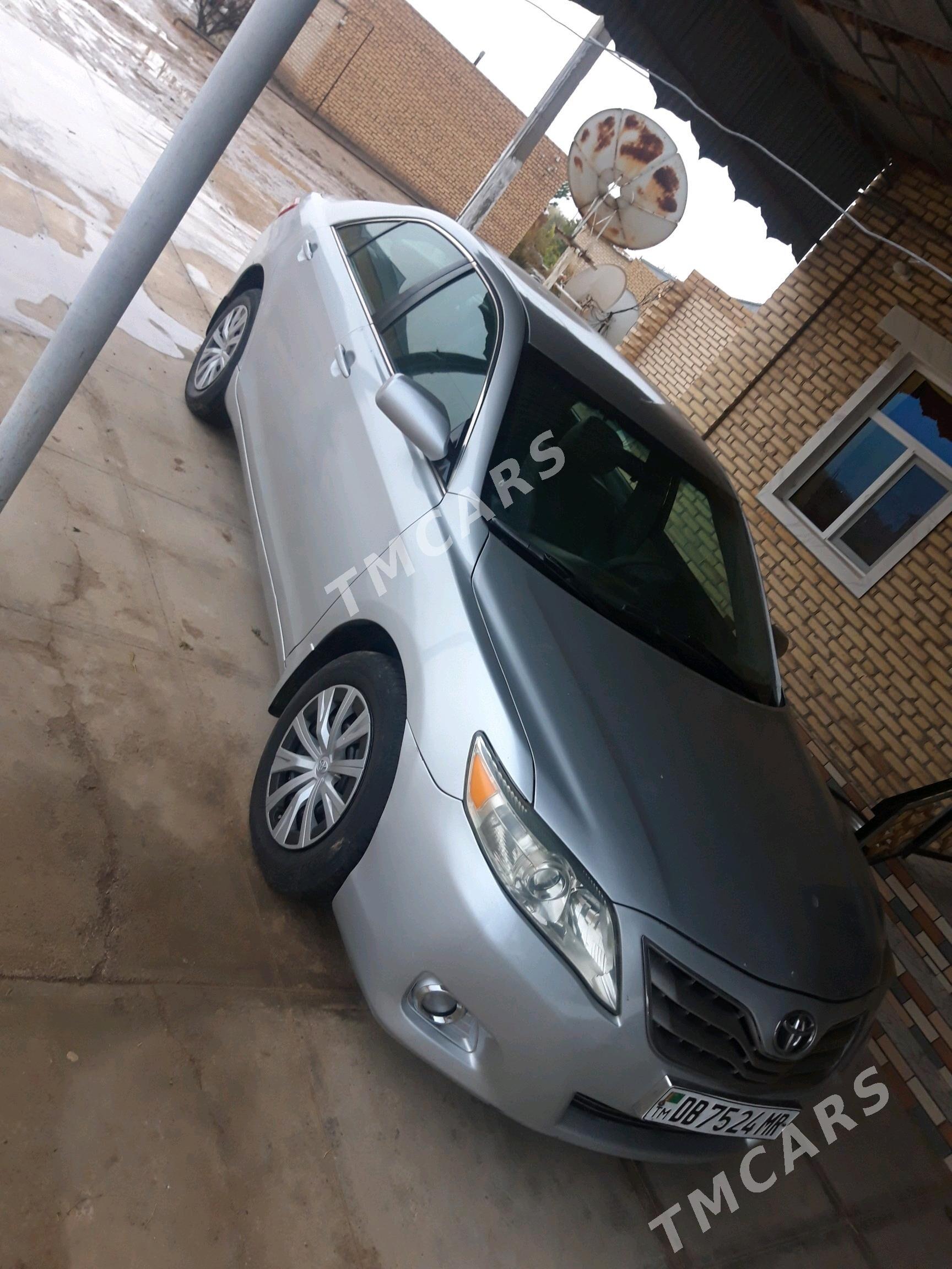 Toyota Camry 2010 - 148 000 TMT - Байрамали - img 3