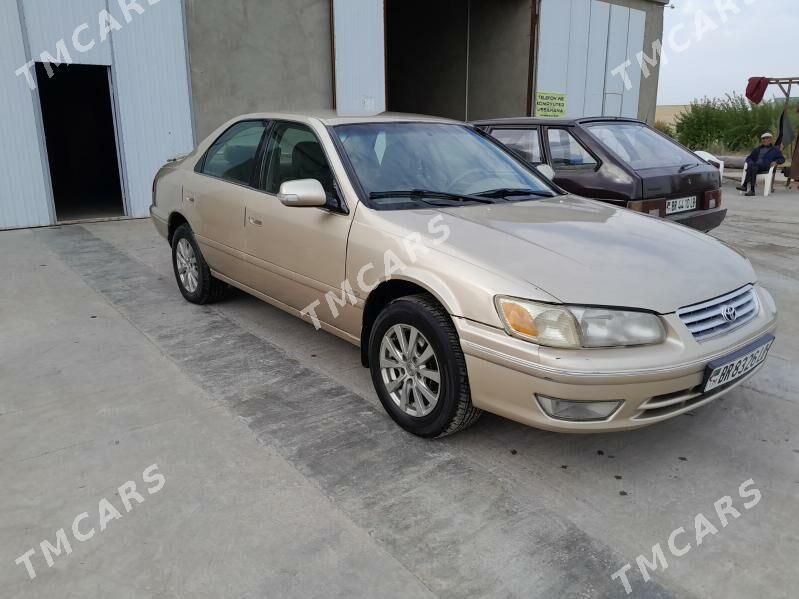 Toyota Camry 2000 - 97 000 TMT - Dänew - img 3