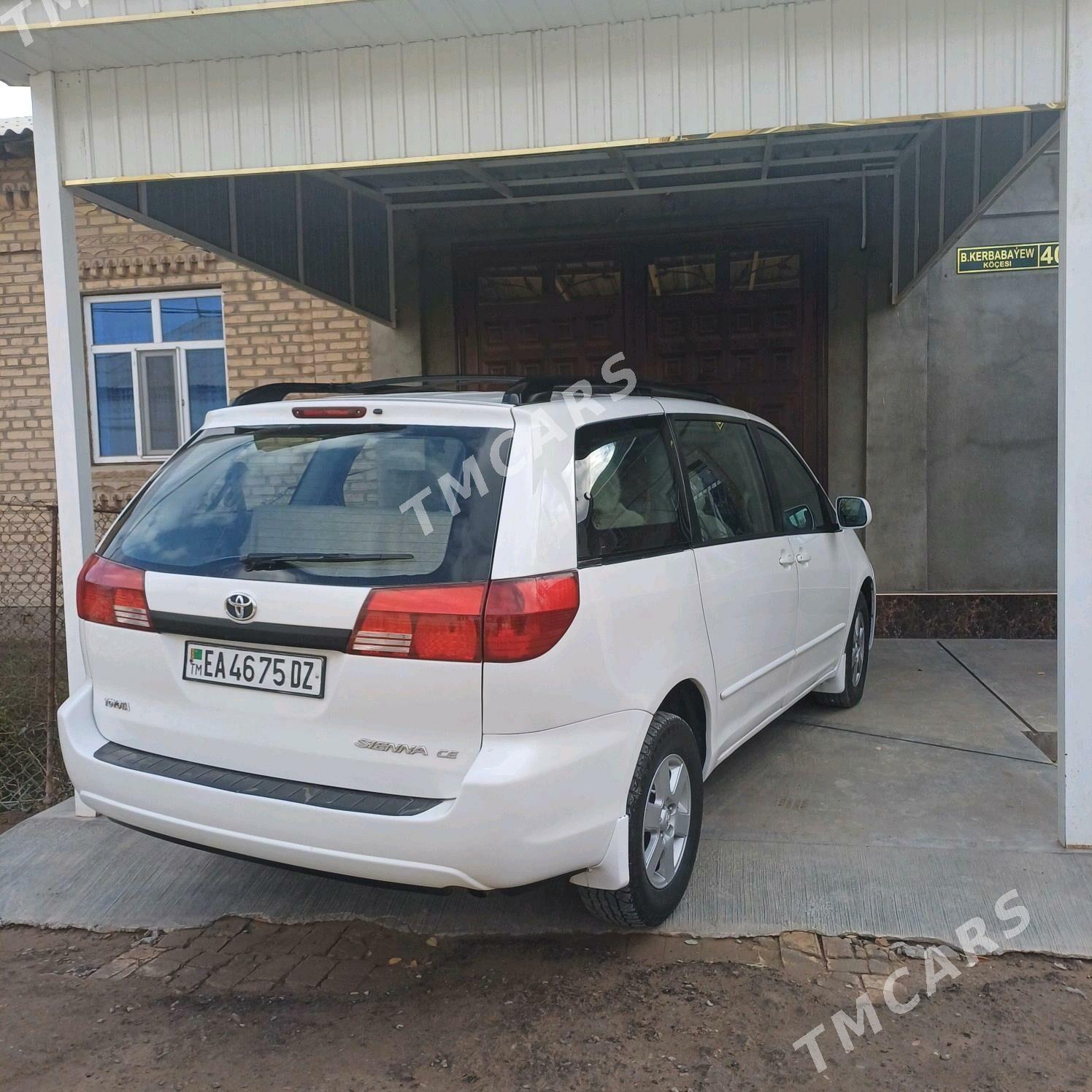 Toyota Sienna 2005 - 160 000 TMT - Кёнеургенч - img 2