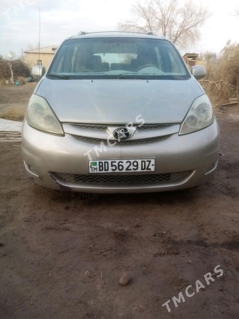 Toyota Sienna 2008 - 170 000 TMT - Türkmenbaşy etr. - img 2