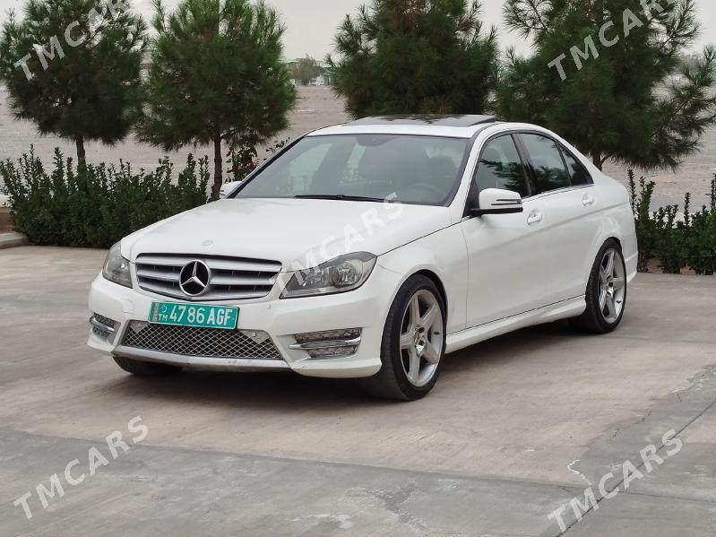 Mercedes-Benz C250 2013 - 210 000 TMT - Hitrowka - img 3