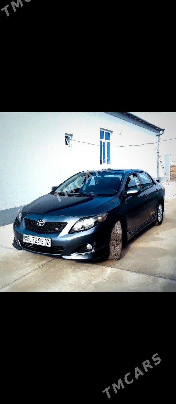 Toyota Corolla 2010 - 135 000 TMT - Дашогуз - img 2