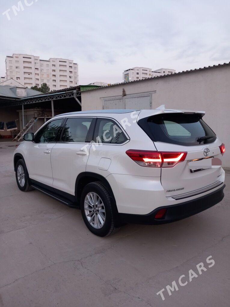 Toyota Highlander 2019 - 500 000 TMT - Aşgabat - img 3