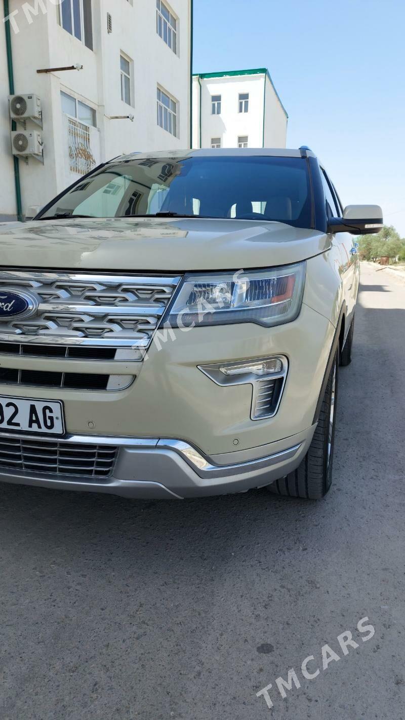 Ford Explorer 2018 - 290 000 TMT - Дашогуз - img 3