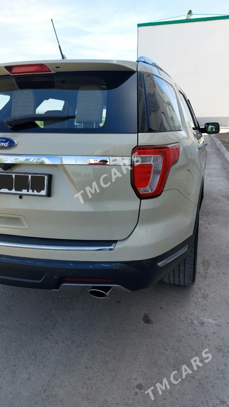 Ford Explorer 2018 - 290 000 TMT - Дашогуз - img 2