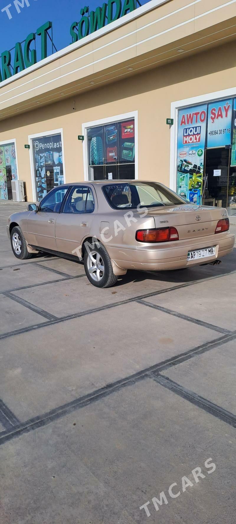 Toyota Camry 1996 - 92 000 TMT - Байрамали - img 4