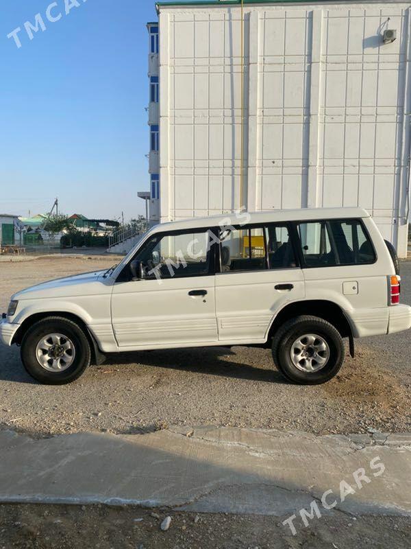 Mitsubishi Pajero 1995 - 70 000 TMT - Balkanabat - img 3