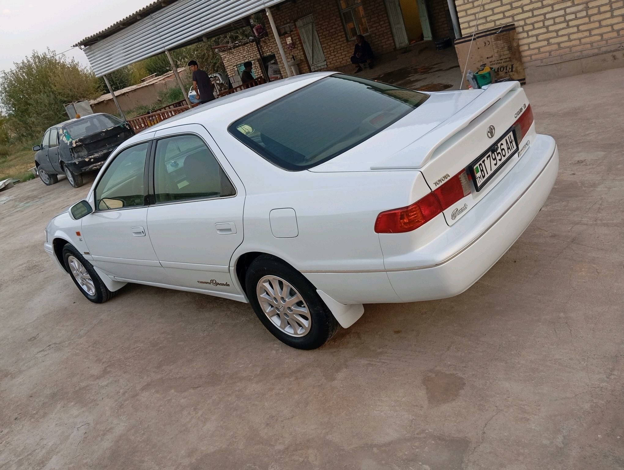 Toyota Camry 2001 - 118 000 TMT - Теджен - img 9