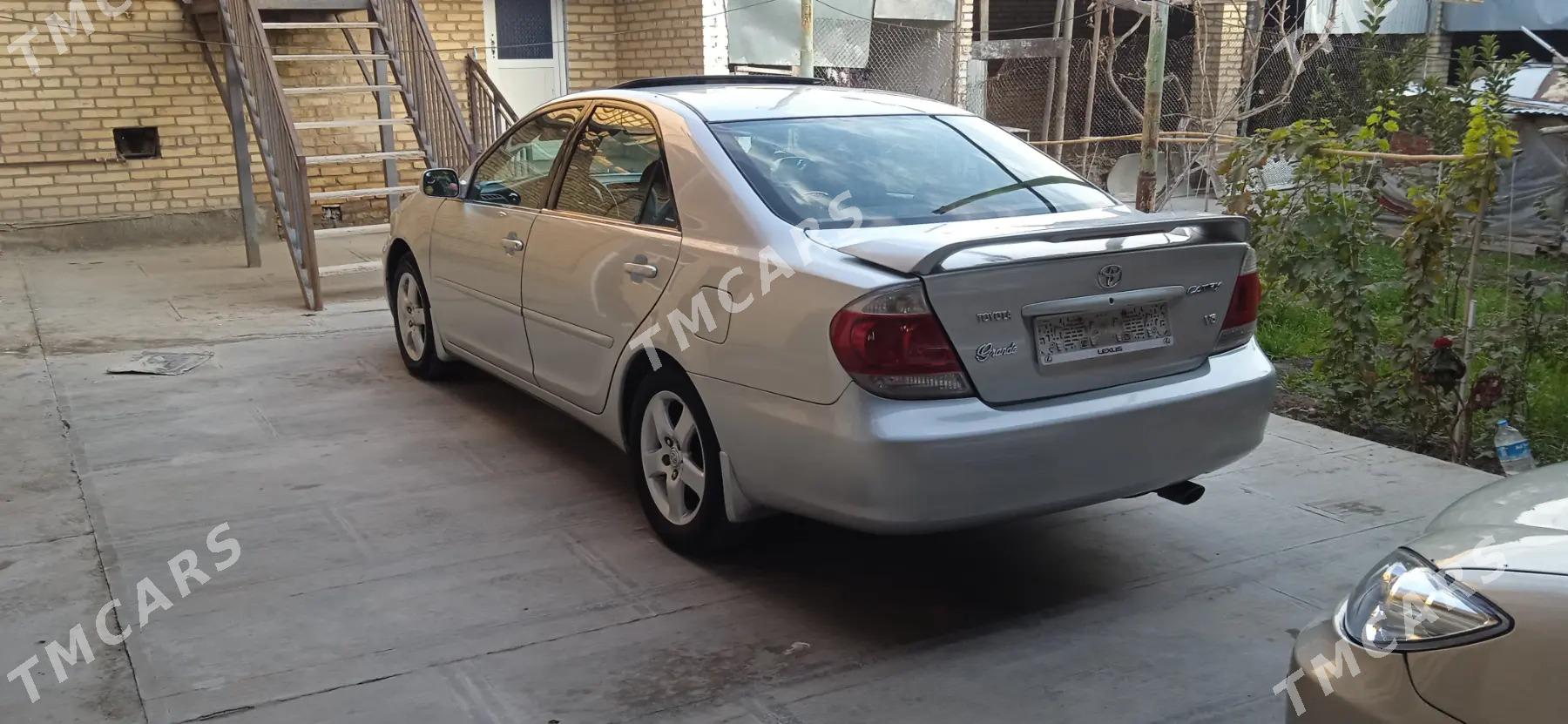 Toyota Camry 2004 - 180 000 TMT - Дянев - img 5