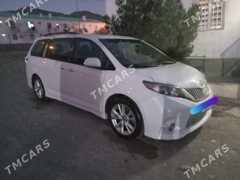 Toyota Sienna 2015 - 290 000 TMT - Türkmenbaşy - img 3